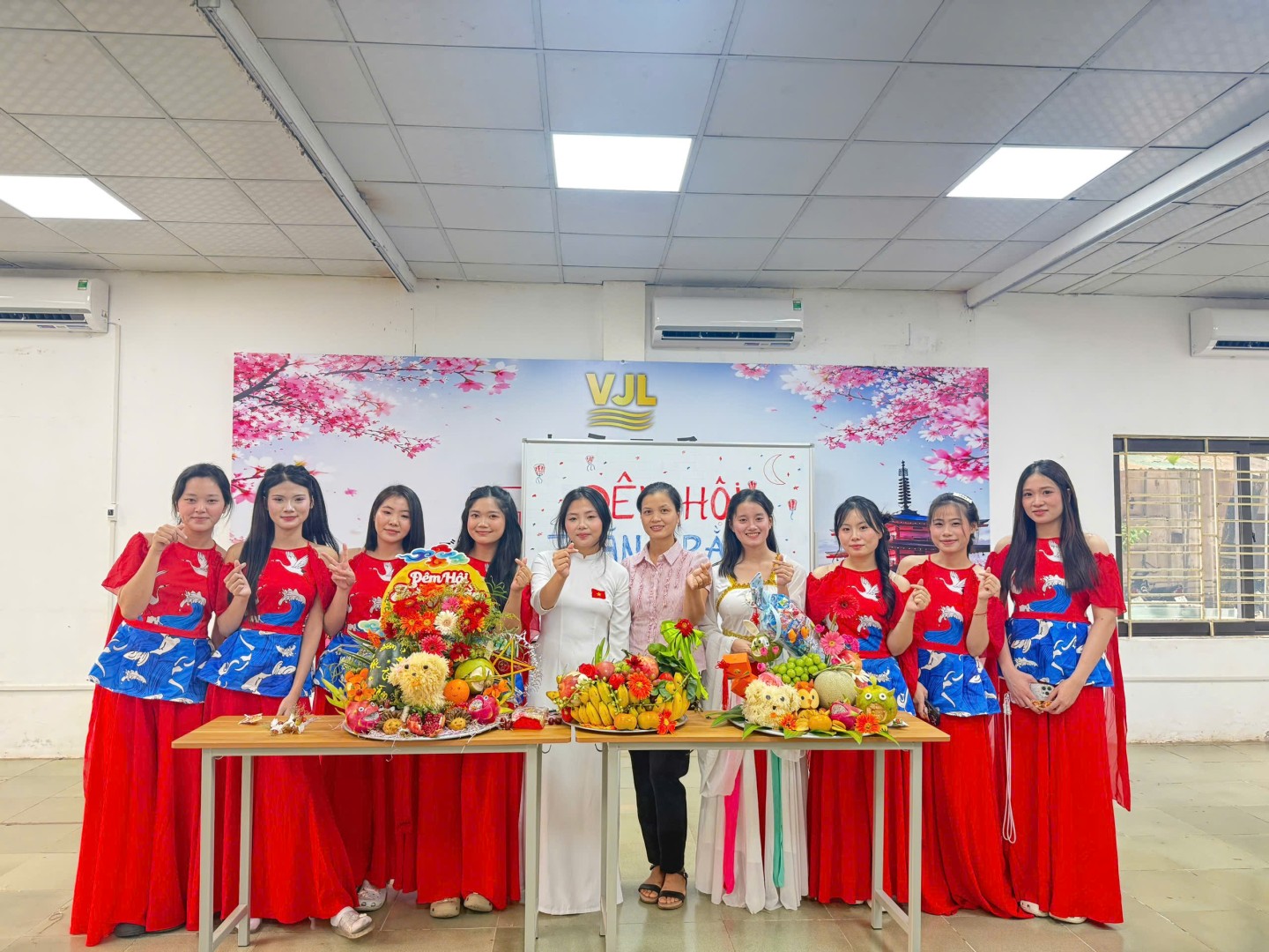 Không khí rộn ràng của hội trăng rằm tại VJLINK